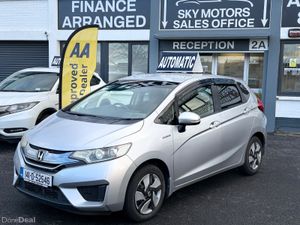 2014 Honda Fit  1.5 Hybrid Automatic,52K Miles - Image 3