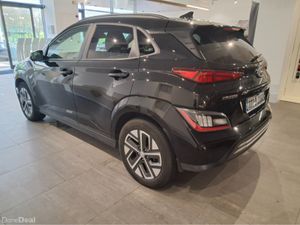 Hyundai KONA PREMIUM 64kW ** Long Range Battery** - Image 3