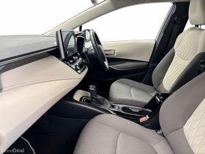 Toyota Corolla 1.8 HYBRID LUNA SPORT *JUST LANDED* - Image 3