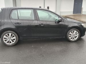 VOLKSWAGEN GOLF 2012 / 1.6 DIESEL / MANUAL - Image 4