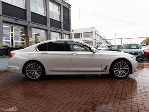740D X-DRIVE EXECUTIVE PLUS 4DR SALOON LOADED WITH - Image 2