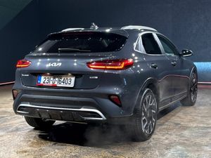 Kia XCeed HYBRID AUTOMATIC 1.6L - REVERSE CAMERA - - Image 4
