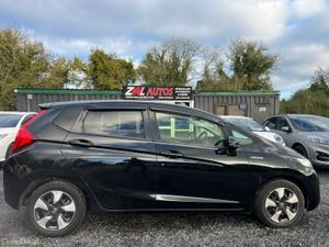 16 Honda Fit Hybrid - Image 3