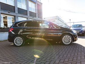 BMW 2 SERIES 2.0 HYBRID ESTATE 5DR AUTOMATIC - Image 2