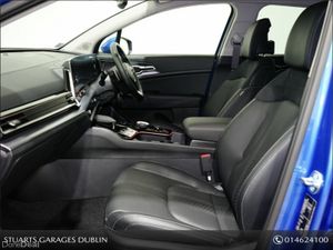 Kia Sportage 1.6 PHEV **0% FINANCE+FREE HOME CHARG - Image 3