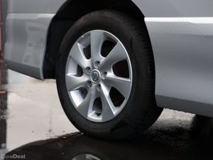 NISSAN SERENA 2015 SILVER - Image 4