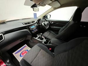 Nissan Qashqai 1.5 DSL SV 4DR - Image 4
