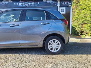 HONDA JAZZ 1.5 COMFORT 5DR AUTO EHEV - Image 4