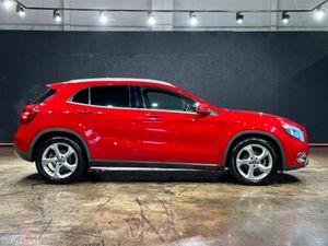 Mercedes-Benz GLA 1.6 AUTOMATIC - REVERSE CAMERA - - Image 2