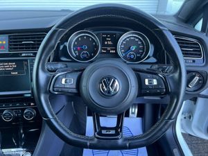 Volkswagen Golf R 4MOTION 2.0 TSI AUTO // LEATHER - Image 4
