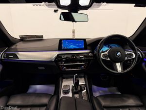 ✨ 2019 BMW 530E M-SPORT G30 AUTO ✨Hybrid • M-Sport - Image 4