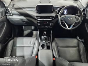Hyundai Tucson 2WD Executive Plus - Image 2