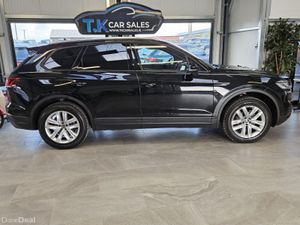 232 VOLKSWAGEN TOUAREG COMMERCIAL - Image 2