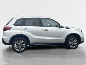 Suzuki Vitara 1.4 Hybrid SZ4 MT - Image 2