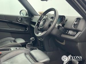 Mini Countryman SHADOW 4X4 Own this car for €106.0 - Image 4