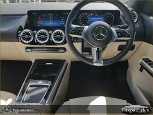 Mercedes-Benz GLA GLA 200d Progressive Facelift - Image 2