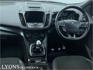 Ford Kuga 1.5TDCi 120PS FWD ST-Line + Sunroof - Image 4