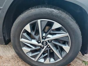 Hyundai Tucson 2WD Executive Plus - Image 3