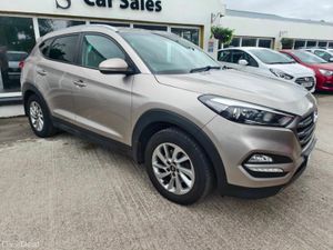 Hyundai Tucson 1.7 D Executive - Image 3