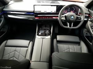 BMW 5-Series M Sport Pro - Image 4