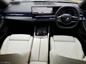 BMW i5 eDrive40 Sport Edition - Image 4