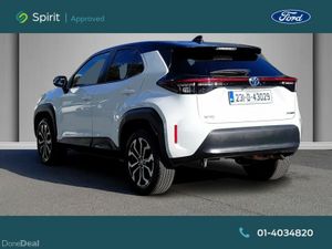 Toyota Yaris Cross AUTOMATIC LUNA SPORT  PHONE MIC - Image 3