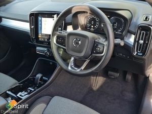 Volvo XC40 T4 PHEV  Plus Dark - Image 4