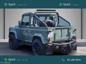 Land Rover Defender DEFENDER 90 2DR - Image 2
