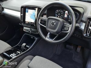 Volvo XC40 T4 PHEV 211hp  Plus Dark - Image 4