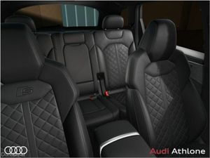 Audi Q7 3.0TFSIe 483BHP quattro Competition Tip-Tr - Image 4