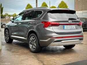 Hyundai Santa Fe 1.6 PHEV 4WD Executive Plus Auto - Image 4