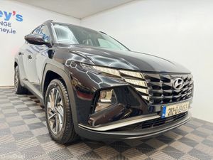 Hyundai Tucson 2WD Executive w.2 Tone Roof - Image 4