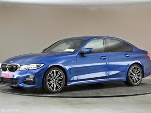 BMW 3-Series 320i M SPORT - Image 4