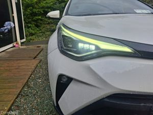 Toyota C-HR 1.8 HYBRID New Nct - Image 3