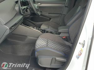 Volkswagen Golf ** R-LINE ** 2.0 TDI ** 150 BHP ** - Image 4