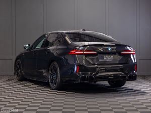 2025 BMW 5-Series 530e M-Sport - Image 4