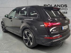 Audi Q7 3.0TFSI BLK ED 55 Finance from €202 per we - Image 4