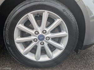FORD FOCUS TITANIUM FULL SERVICE HISTORY/ NCT 3/27 - Image 3