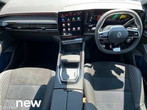 Renault Rafale E-TECH HYBRID ESPRIT ALPINE 1.2 200 - Image 2