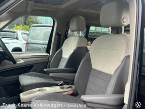 Volkswagen Multivan STYLE PHEV AUTO 240BHP *APPLE - Image 4