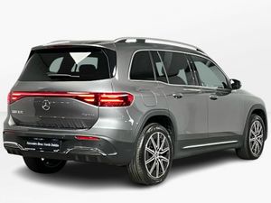 Mercedes-Benz EQB 300 AMG 4Matic - Reversing Camer - Image 3