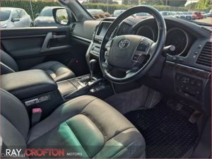 Toyota Land Cruiser LANDCRUISER    V8 D4D 05DR A - Image 3