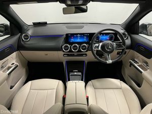 Mercedes-Benz GLA 180 Progressive - High Spec 18 I - Image 4