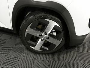 Hyundai INSTER COMMERCIAL - ELEGANCE SPEC 49 kWh E - Image 4