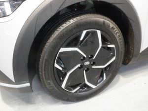 Hyundai IONIQ 5 AURORA 58KWH EX DEMO - LIKE NEW - - Image 3