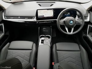 BMW iX1 eDrive20 xLine - Image 4