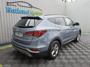2017 Hyundai Santa Fe 2.2D CRDi 4WD Executive - Image 3