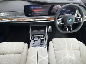 BMW 7-Series M760e xDrive 7 Series - Image 4