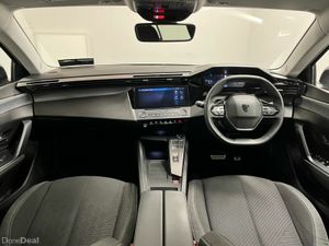 Peugeot 308 Active 1.2 Puretech 130BHP - LOW MILEA - Image 4