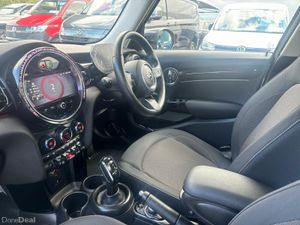 Mini Cooper CLASSIC 1.5 AUTO - Image 3